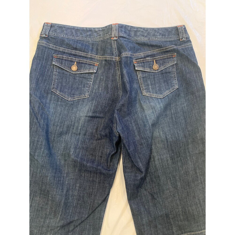 Lands End Denim Women’s Long Shorts Size 18 - Picture 4 of 6